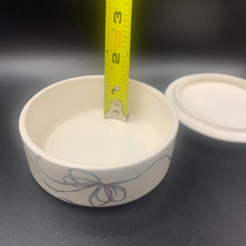 OTAGIRI Round Porcelain Trinket Box